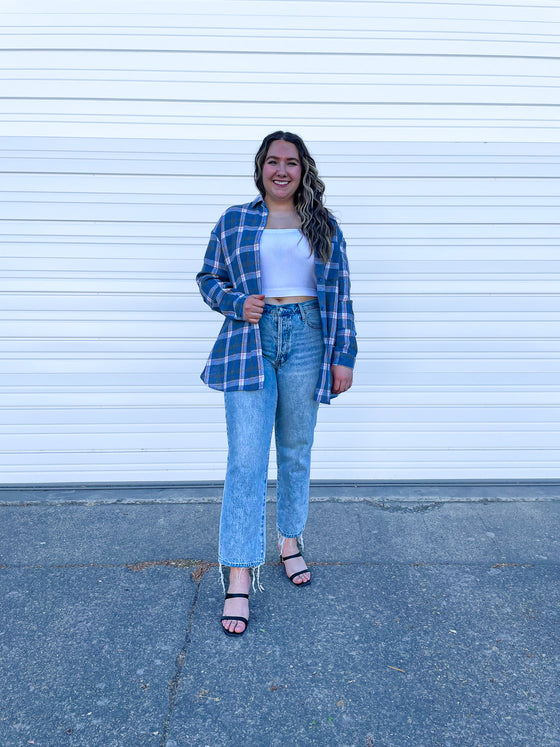 Lily Light Plaid Top In Grey