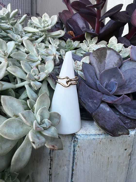 Lillia Linked Ring In Gold
