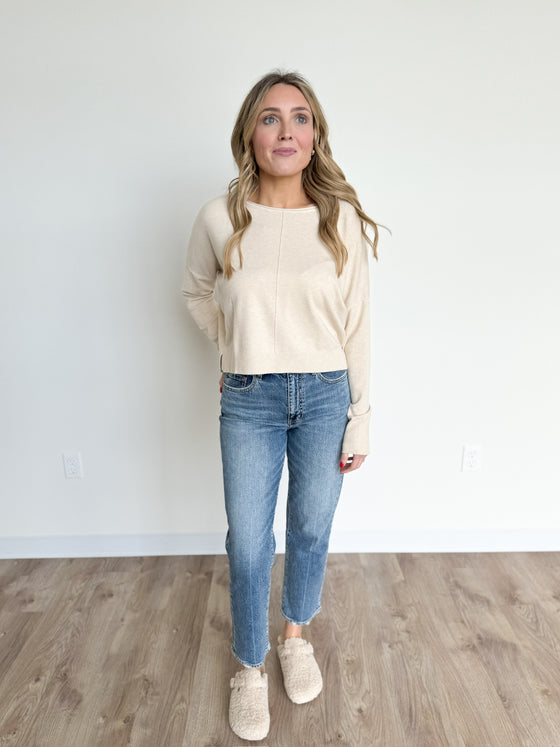 Remy Round Neck Short Sweater in Heather Oatmeal