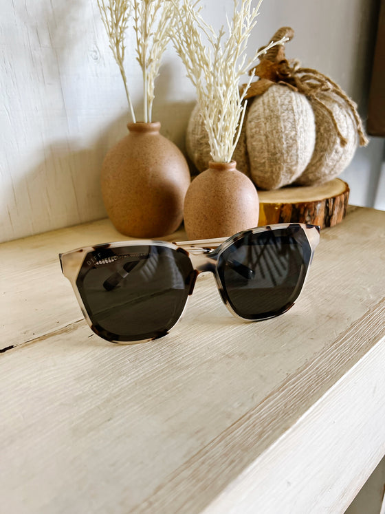Diff Gia Sunglasses in Cream Tortoise & Grey