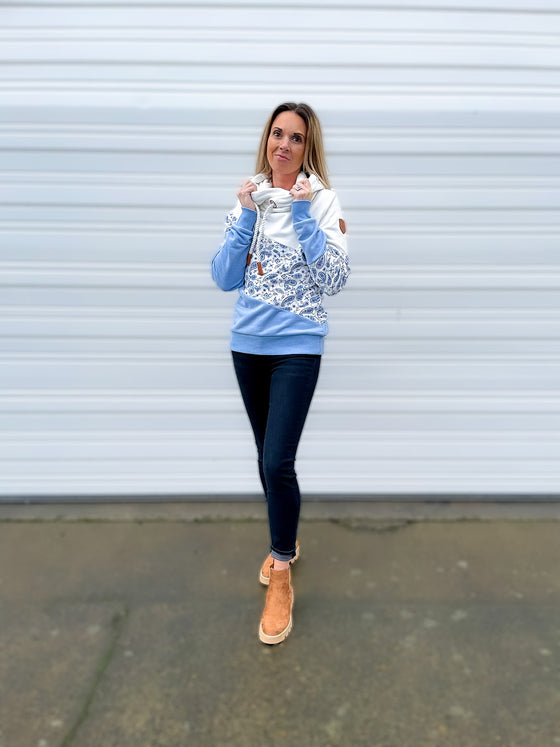 Noelle Bandana Colorblock Sweatshirt in Ivory